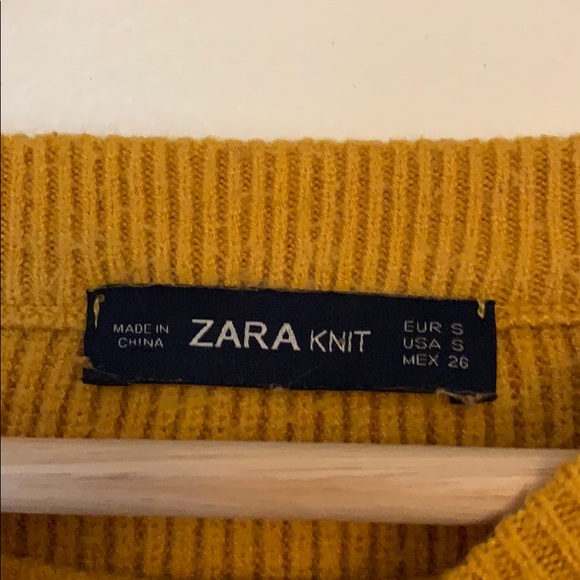 lovely sweater - Picture 3 of 3